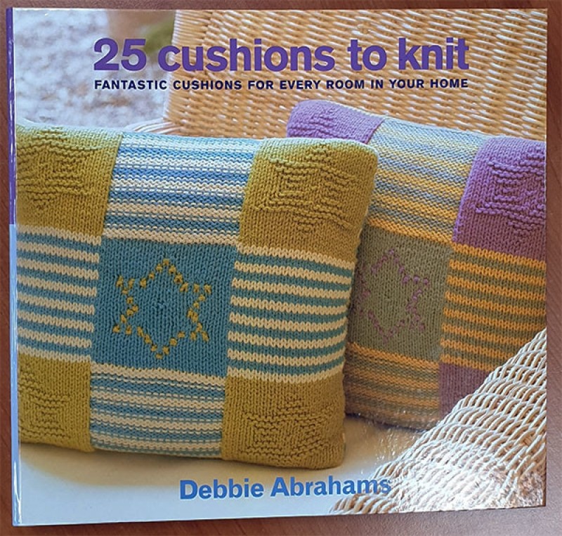25 Cushion to knit