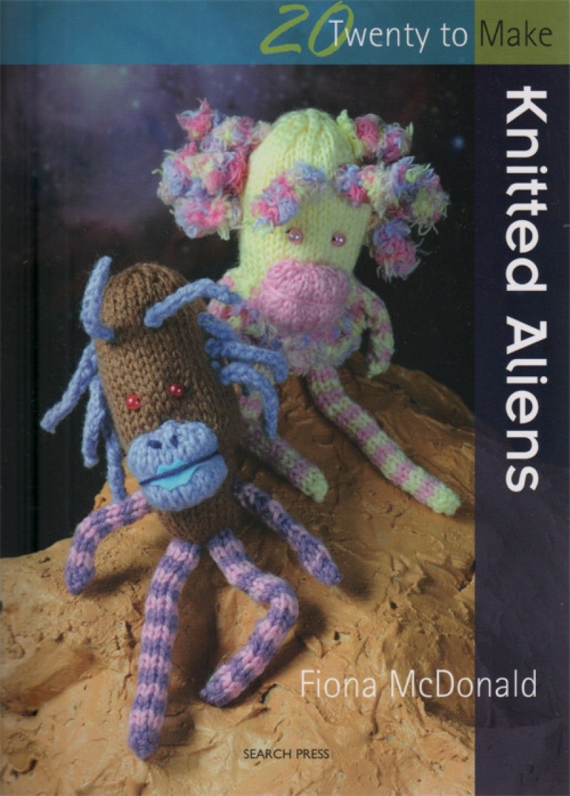 Knitted Aliens (3)